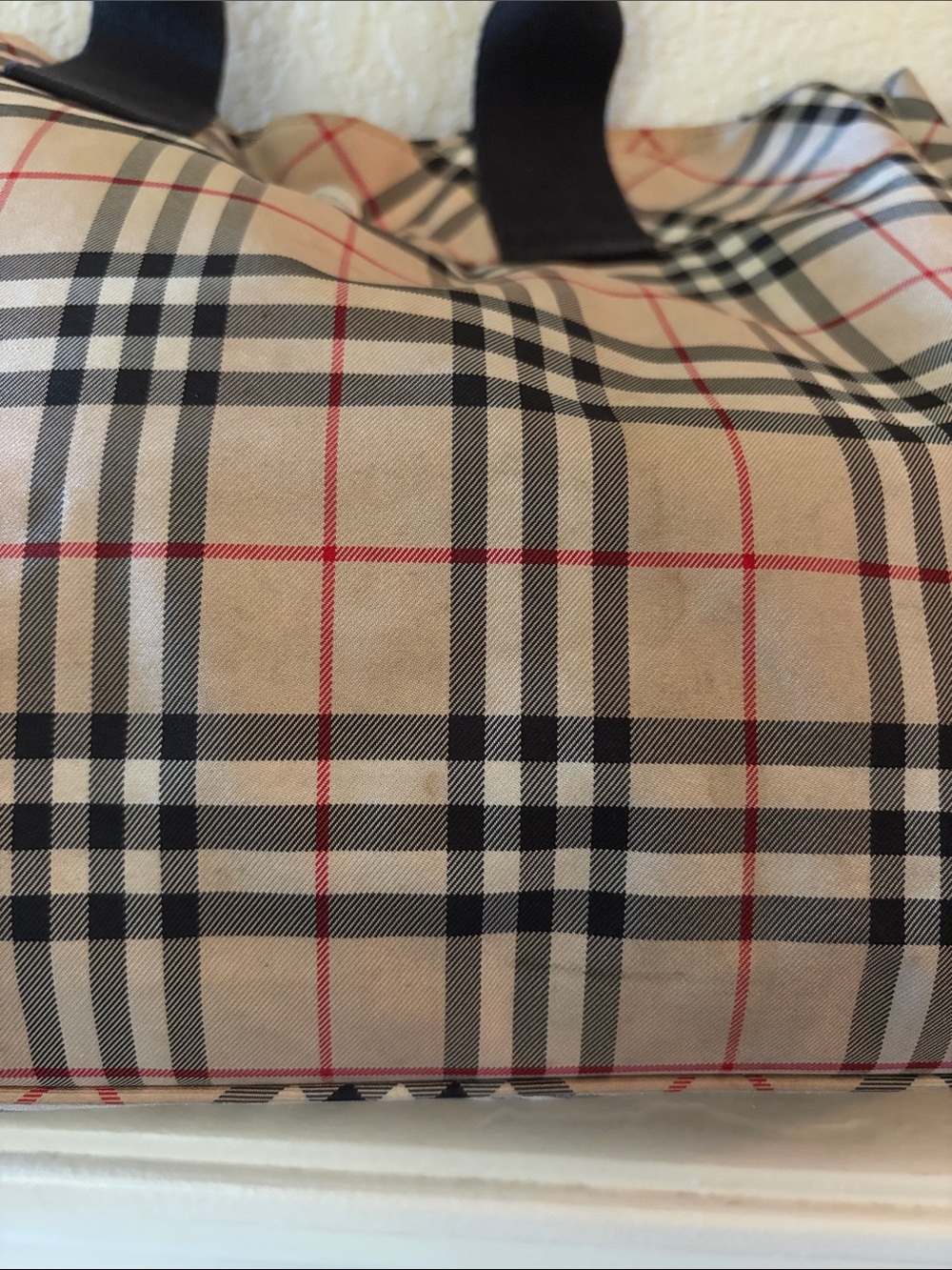 Burberry Classic Plaid Tote Bag with Black Handles - Picture 10 of 17